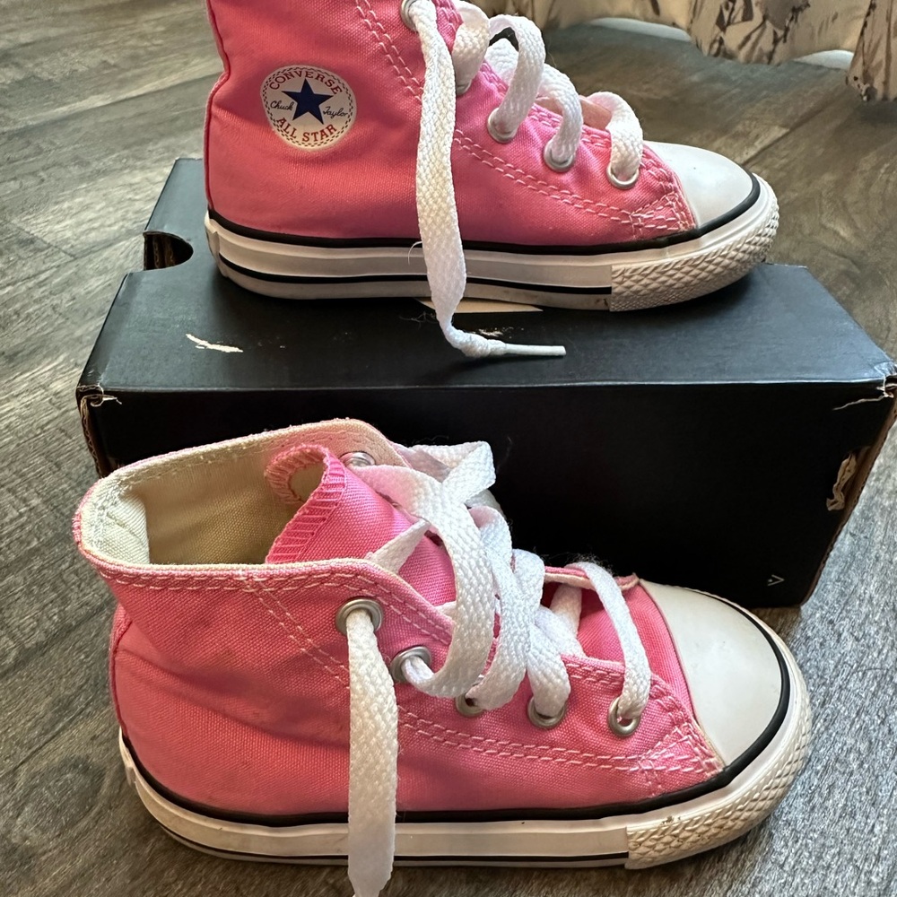 Converse Kids High-Top Sneakers in Pink